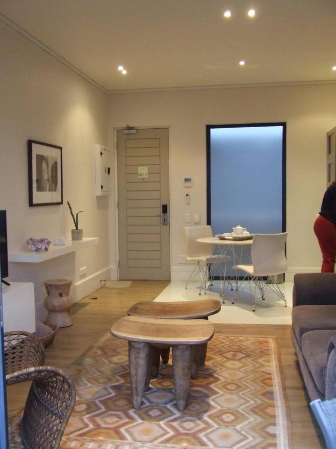 210 Gallery Luxury Studio Apartment นิสนา ภายนอก รูปภาพ