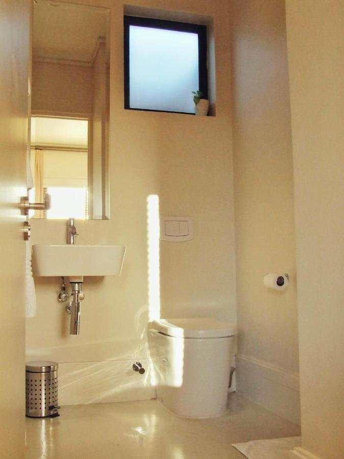 210 Gallery Luxury Studio Apartment นิสนา ภายนอก รูปภาพ