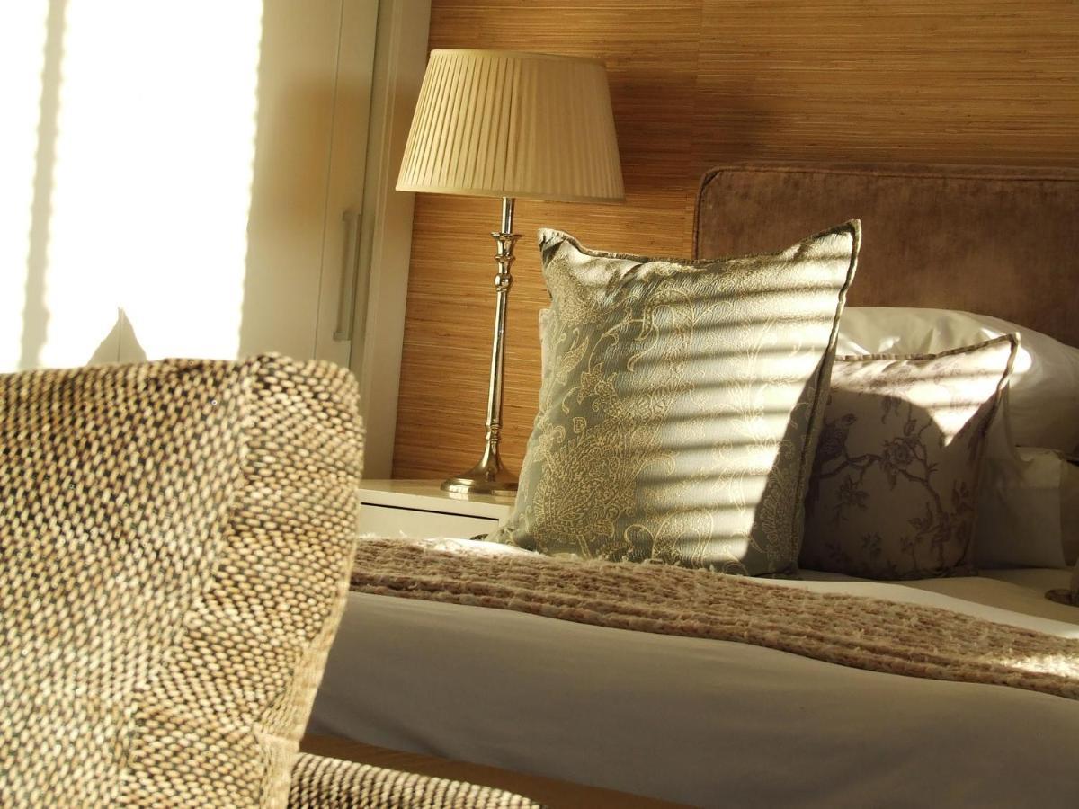 210 Gallery Luxury Studio Apartment นิสนา ภายนอก รูปภาพ