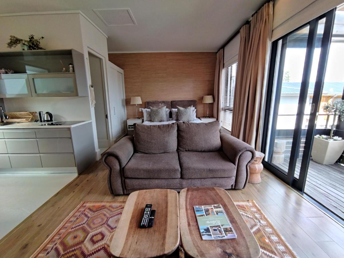 210 Gallery Luxury Studio Apartment นิสนา ภายนอก รูปภาพ
